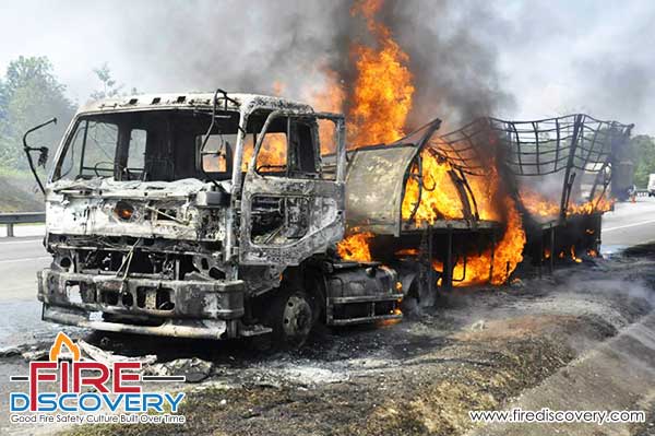 Lorry-Fire-at-North-Plus-Highways-1.jpg